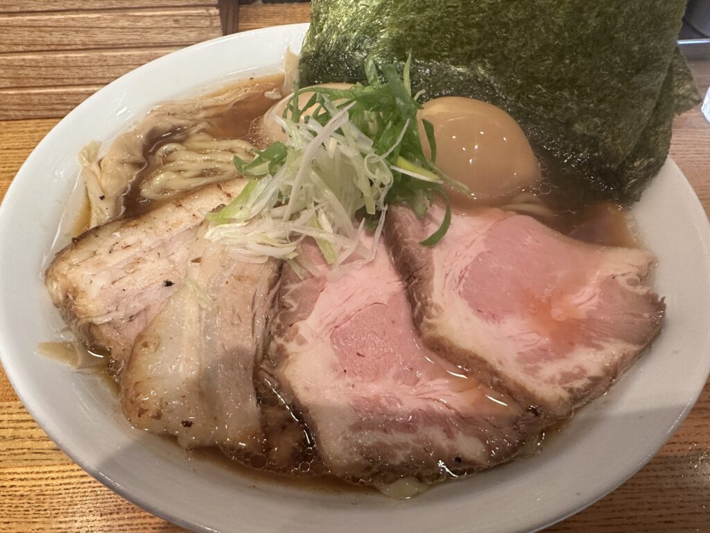 ☆久しぶりの訪問!南アルプス市の人気ラーメン店「あきやま」さんへ✨🍜】☆ 1 IMG 1175