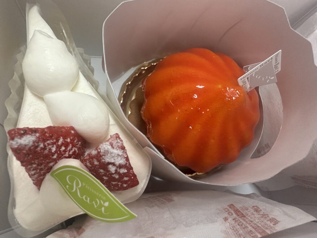 ☆🍰✨ 久しぶりにリピート来店!甲斐市岩森の「Patisserie Ravi(パティスリー ラヴィ)」さんへ😊🎂☆ 2 IMG 2770